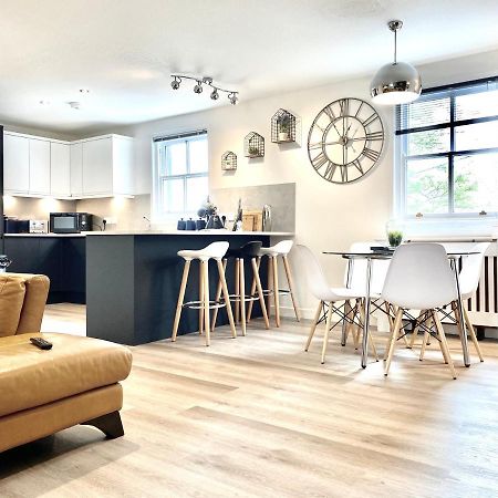 Stylish Central 2 Bedroom Apartment - Free Parking, Free Wifi Ορκάδες Εξωτερικό φωτογραφία